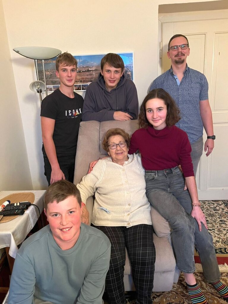 Nahrávání rozhovoru s paní Martou Neužilovou v rámci projektu Příběhy našich sousedů