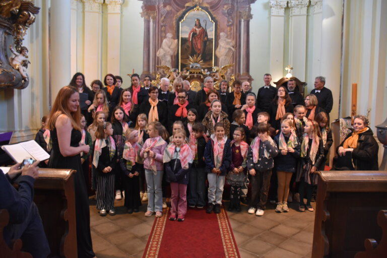 Koncert žáků ZŠ Středokluky a Buštěhradského pěveckého sboru