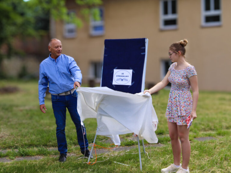 Představujeme nové logo ZŠ Středokluky